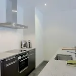 דירה Modern By Interhome